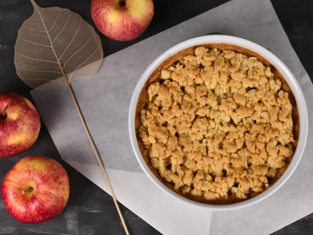 Crumble aux pommes
la petite ferme lyon Desserts à emporter en livraison